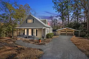 143 Thunderbird Dr, Conroe, TX 77304 - Photo 1