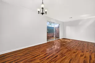 2824 Briarhurst Dr, Houston, TX 77057 - Photo 11