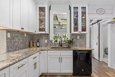 5012 Avenue P 1/2, Galveston, TX 77551 - Photo 11