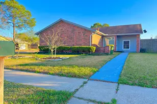 1422 Kenwick Pl, Pasadena, TX 77504 - Photo 1
