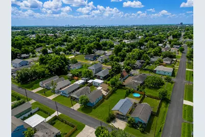 3806 Lila Street, Houston, TX 77026 - Photo 3