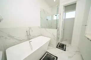 4607 Edmund St, Houston, TX 77020 - Photo 13