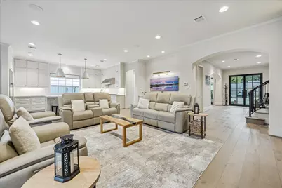 10106 Meadow Lake Lane, Houston, TX 77042 - Photo 7