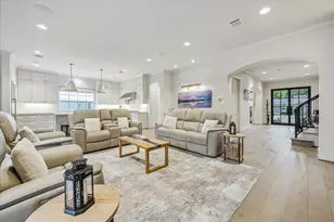 10106 Meadow Lake Ln, Houston, TX 77042 - Photo 7