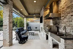 10106 Meadow Lake Ln, Houston, TX 77042 - Photo 31