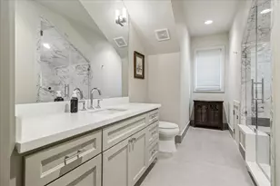 10106 Meadow Lake Ln, Houston, TX 77042 - Photo 29