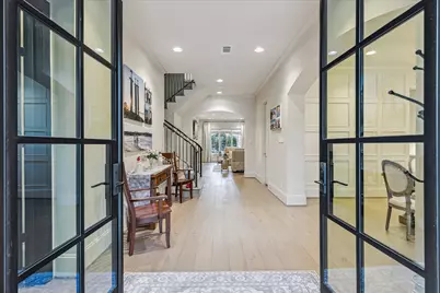 10106 Meadow Lake Lane, Houston, TX 77042 - Photo 3