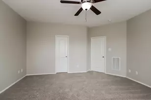 2526 Cold River Dr, Humble, TX 77396 - Photo 9