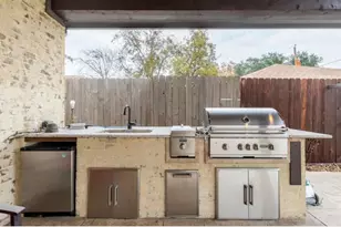 6806 Heron Dr, Houston, TX 77087 - Photo 9