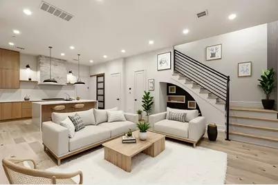 1104 W 9th Street, Houston, TX 77007 - Photo 1