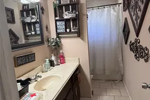 324 Pine S St, Lake Jackson, TX 77566 - Photo 7