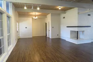 1505 Oakridge Dr, Dickinson, TX 77539 - Photo 5