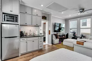 616 W 26th St, Houston, TX 77008 - Photo 35