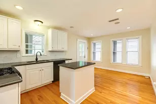 4910 Wharton Dr, Galveston, TX 77551 - Photo 11