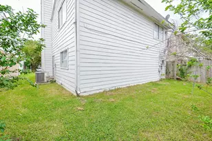 11818 Spring Grove Dr, Houston, TX 77099 - Photo 13