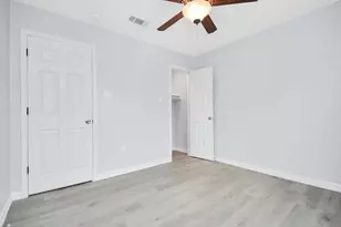 8595 Parkway Dr, Houston, TX 77088 - Photo 23
