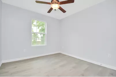 8595 Parkway Drive #C, Houston, TX 77088 - Photo 19