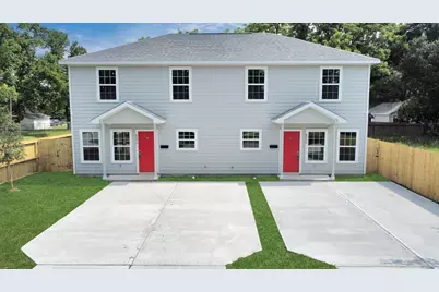 8595 Parkway Drive #C, Houston, TX 77088 - Photo 1