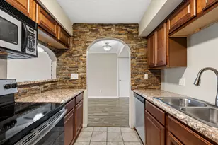1860 White Oak Dr, Houston, TX 77009 - Photo 17
