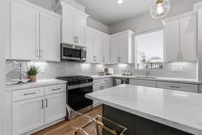 8418 Pech Landing Drive, Houston, TX 77055 - Photo 9