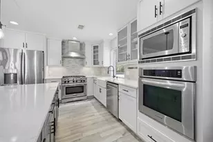 12126 Kimberley Ln, Houston, TX 77024 - Photo 7