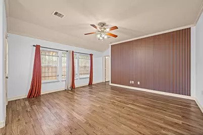 8421 Lawler Street, Houston, TX 77051 - Photo 9