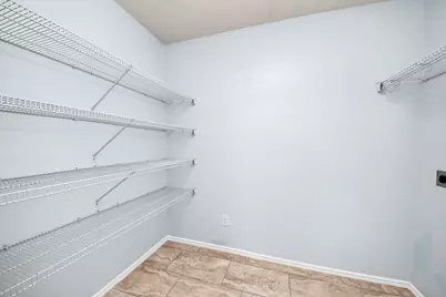 12102 Helvick Crescent Avenue, Houston, TX 77051 - Photo 23