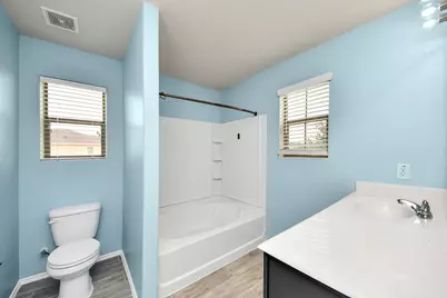 12102 Helvick Crescent Avenue, Houston, TX 77051 - Photo 21