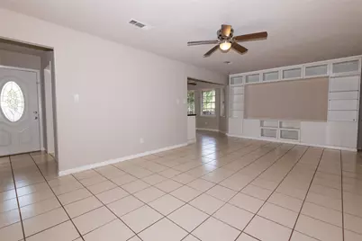 417 N Meinecke Street, Bellville, TX 77418 - Photo 13