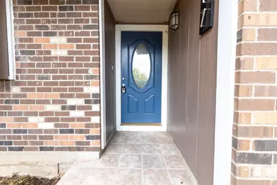 417 N Meinecke Street, Bellville, TX 77418 - Photo 3