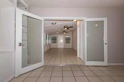 417 N Meinecke Street, Bellville, TX 77418 - Photo 23