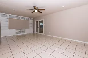 417 N Meinecke St, Bellville, TX 77418 - Photo 11