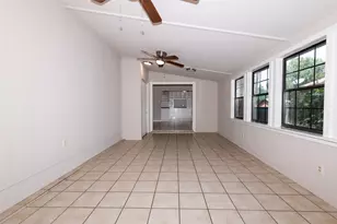 417 N Meinecke St, Bellville, TX 77418 - Photo 19