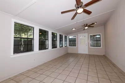 417 N Meinecke Street, Bellville, TX 77418 - Photo 17