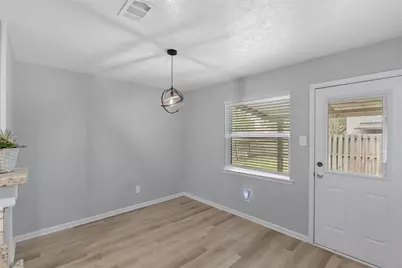 1409 Airline Drive #D, College Station, TX 77845 - Photo 11