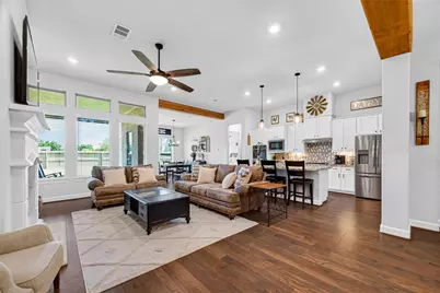 11806 Autumn Leaf Drive, Mont Belvieu, TX 77535 - Photo 7