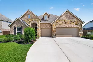 11806 Autumn Leaf Dr, Mont Belvieu, TX 77535 - Photo 1