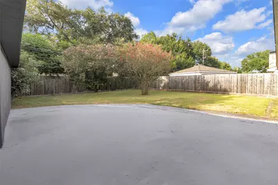 5926 Warm Springs Road, Houston, TX 77035 - Photo 19
