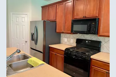11 Nestlewood Place, Spring, TX 77382 - Photo 9