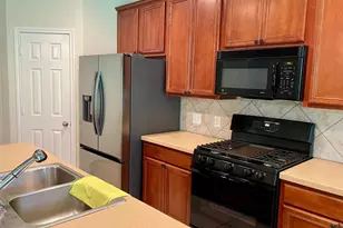 11 Nestlewood Pl, Spring, TX 77382 - Photo 9