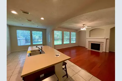 11 Nestlewood Place, Spring, TX 77382 - Photo 3