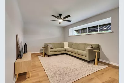 6614 Golf Crest Drive, Galveston, TX 77551 - Photo 15