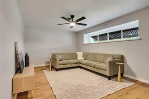 6614 Golfcrest Dr, Galveston, TX 77551 - Photo 15