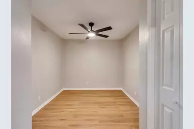6614 Golf Crest Drive, Galveston, TX 77551 - Photo 21