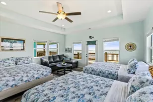 988 Jean St, Gilchrist, TX 77617 - Photo 35