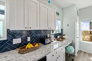 988 Jean St, Gilchrist, TX 77617 - Photo 19