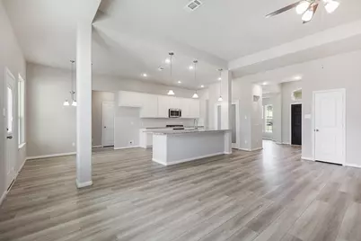 213 Woodhaven, West Columbia, TX 77486 - Photo 17