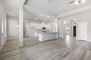 213 Woodhaven, West Columbia, TX 77486 - Photo 17