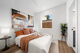 835 Elkhart St, Houston, TX 77091 - Photo 29