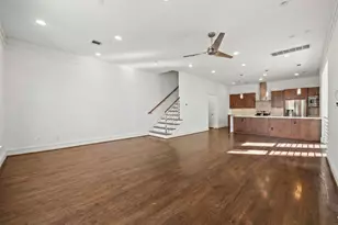 5707 Schuler St, Houston, TX 77007 - Photo 3